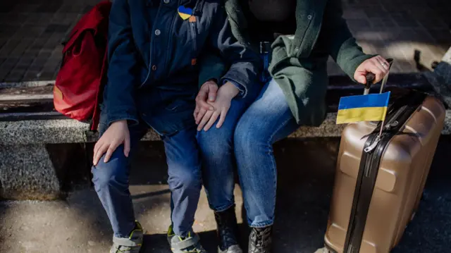 А чи вдасться? Україна активно повертатиме біженців з-за кордону - кажуть про  нову стратегію міграційної політики
